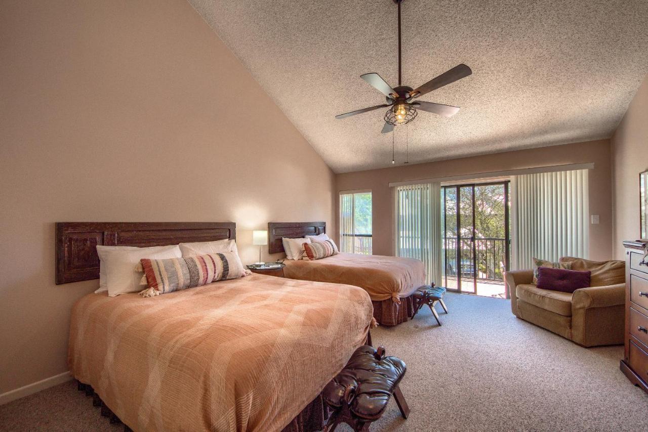 The Iron Cactus Condo On The Comal Cw C102 New Braunfels Luaran gambar