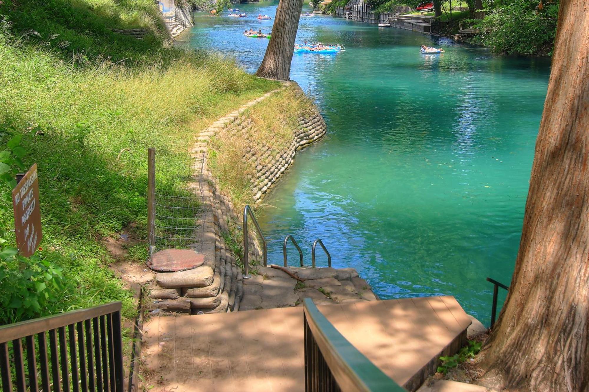 The Iron Cactus Condo On The Comal Cw C102 New Braunfels Luaran gambar