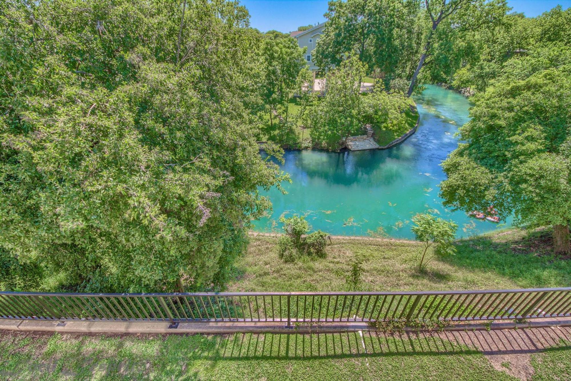 The Iron Cactus Condo On The Comal Cw C102 New Braunfels Luaran gambar